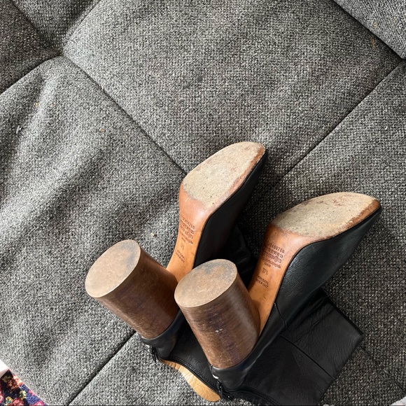 AVAILABLE- Maison Martin Margiela leather ankle boots - Picture 8 of 10